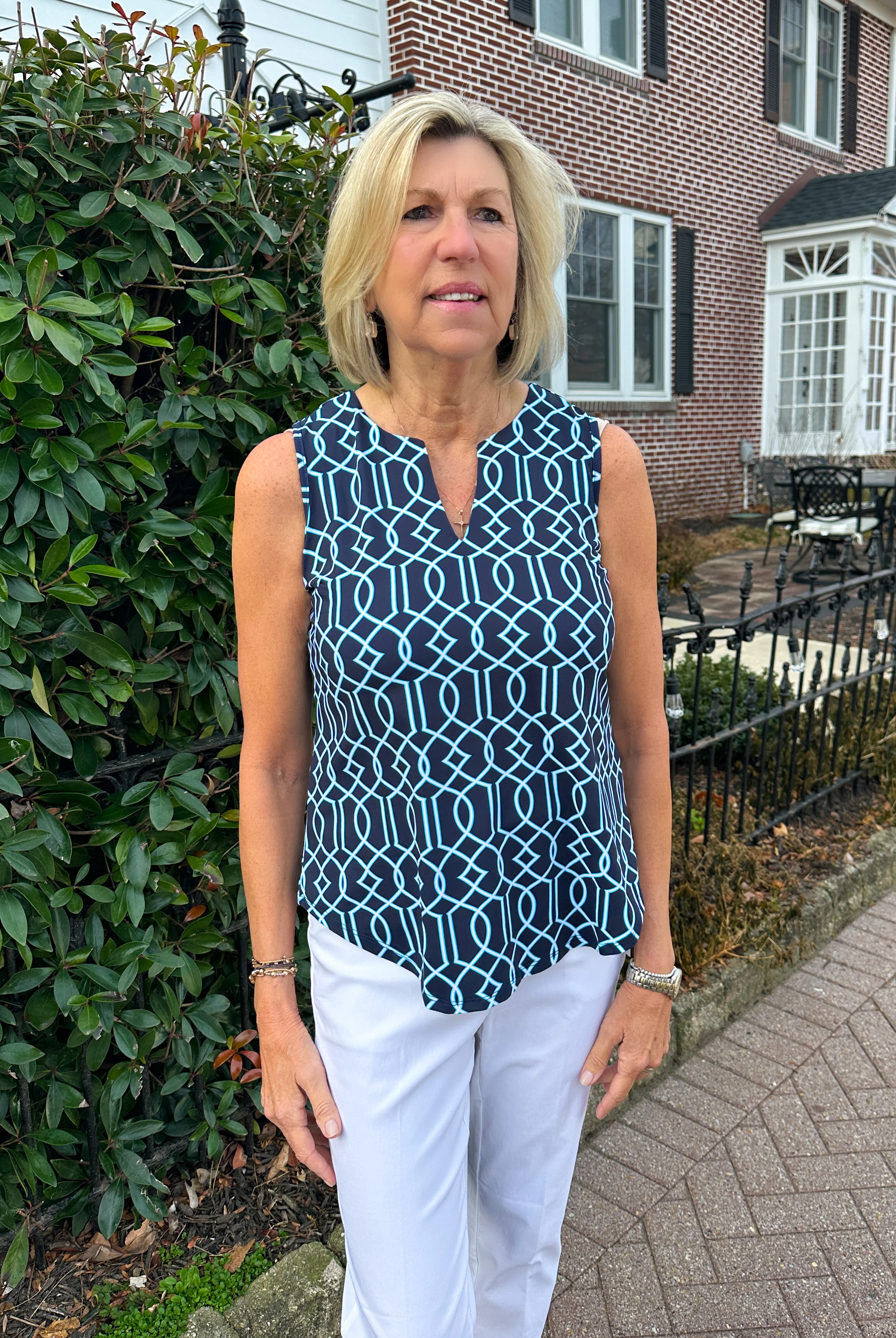 Lulu B UPF+50 Sleeveless Keyhole Top